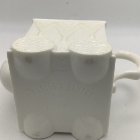 Lenox Butler’s Pantry White Teacart Shaped Teapot - Picture 14 of 15
